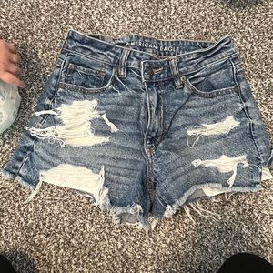 American Eagle Mom Short